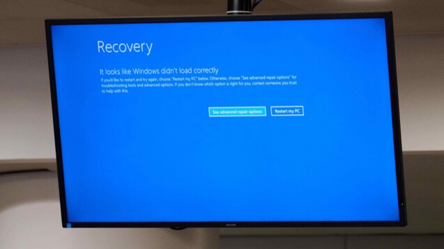Mit diesem blauen Bildschirm sahen sich Windows-Nutzer weltweit konfrontiert. (Foto: IMAGO / ZUMA Press Wire)