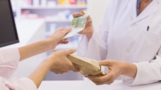 Verträge mit privaten Kassen sollen Kunden vor hohen Vorausleistungen für Arzneimittel bewahren. (Foto: WavebreakmediaMicro/Fotolia)
