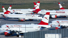 Flugzeuge bleiben derzeit am Boden, Autos oftmals in der Garage. Die Coronakrise wirkt sich positiv auf die Treibhausgas-Ausschüttungen aus. (t/Foto: imago images / photonews.at)