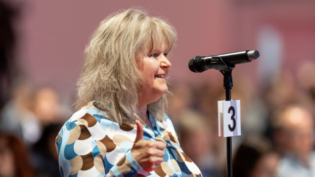 Claudia Korf, ABDA-Geschäftsführerin Ökonomie, stellte sich unter anderem hinter einen Antrag zur assistierten Telemedizin. (Foto: DAZ/Schelbert)