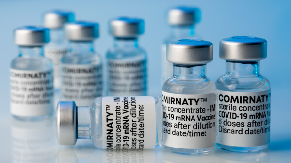 CHMP empfiehlt Zulassung eines an XBB.1.5 angepassten COVID-19-Impfstoffs