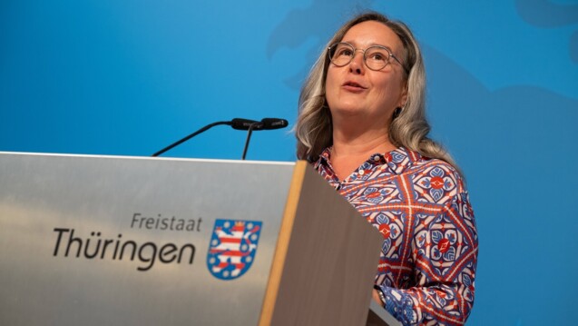 Stellte sich im Podcast „Dein Rezept fürs Leben“ den Fragen der Landesapothekerkammer Thüringen: Thüringens Gesundheitsministerin Heike Werner (Partei die Linke). (Foto: IMAGO / Jacob Schröter)