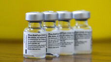Als erster COVID-19-Impfstoff ist Comirnaty von Pfizer/Biontech in den Vereinigten Staaten nun vollumfänglich zugelassen. (s / Foto: IMAGO / ZUMA Wire)