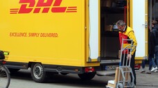 In Zusammenarbeit mit der DHL wirbt der Zur Rose-Versender Medpex seit wenigen Tagen mit einer taggleichen Belieferung in einige Regionen Deutschlands. (c / Foto: imago images / R. Peters)