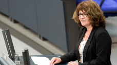 Martina Stamm-Fibich (SPD) wartet gespannt auf den Gesetzentwurf zum Rx-Versandverbot aus dem BMG. (Foto: dpa)