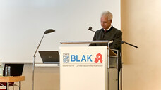 BLAK-Präsident Thomas Benkert kündigte für das kommende Jahr ein konzertiertes Papier&nbsp;zur Neufassung der Approbationsordnung an. (c / Foto: DAZ)