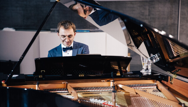 Pianist Lars Quincke sorgte für die musikalische Untermalung.&nbsp;