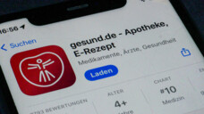 Die gesund.de-App ermöglicht E-Rezepte per CardLink einzulösen. (Foto: MAGO / Rüdiger Wölk)