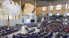 Stimmte heute dem GKV-VSG zu: Der Deutsche Bundestag. (Foto: T. Trutschel/ photothek)