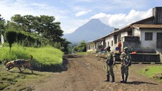 Pandemie und Naturschutz: Nach Umfragen in mehr als 60 Ländern hat jeder fünfte Wildhüter seinen Arbeitsplatz verloren, jeder vierte musste mit einer Einkommenskürzung oder Auszahlungsverspätung fertig werden. (Symbolfoto: IMAGO / epd)